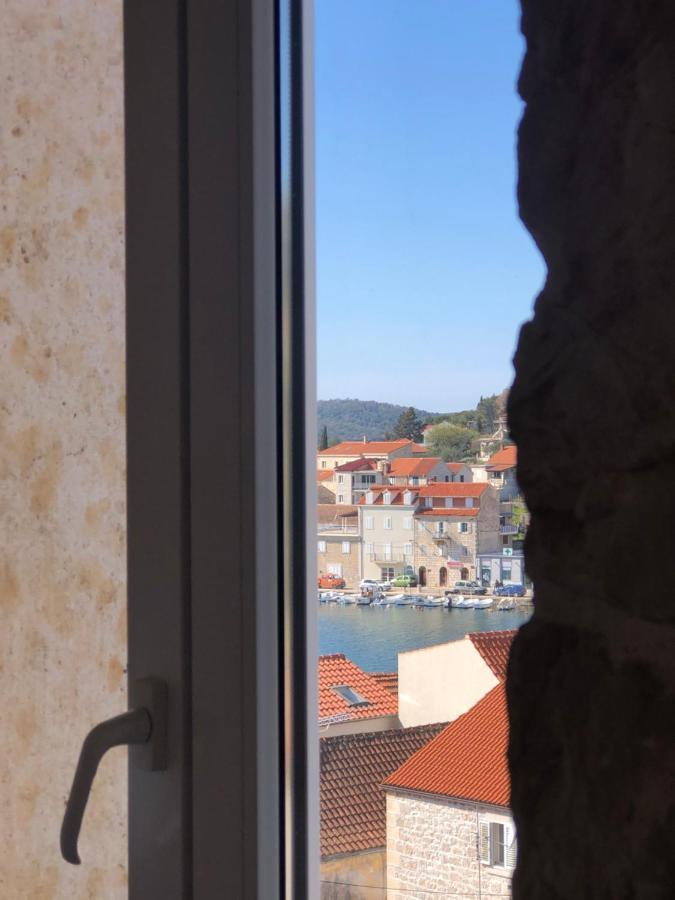 Palazzo Di Toma Lejlighed Milna  Eksteriør billede